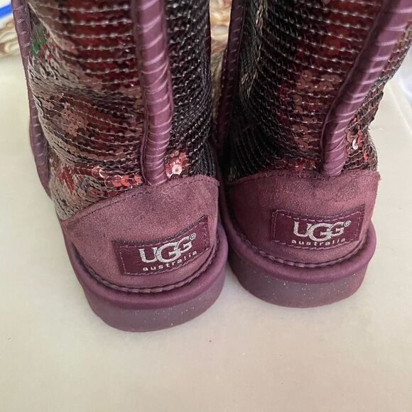 UGG Purple Port Short Sparkle Uggs- Size 5 - Picture 9 of 12